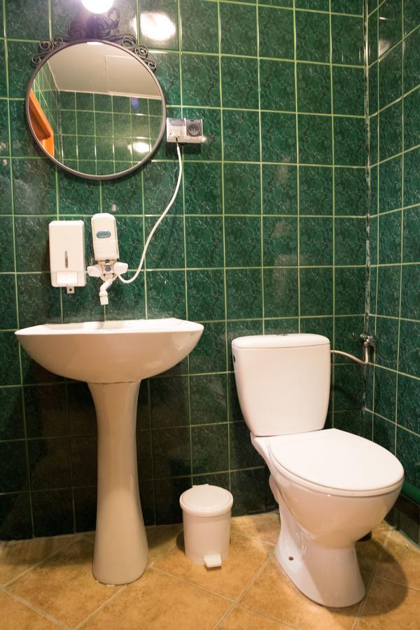 Flyfly Hostel , Darmowy Parking , Rezerwuj Przez Urzadzenia Mobilne -10 Procent Wrocław Extérieur photo