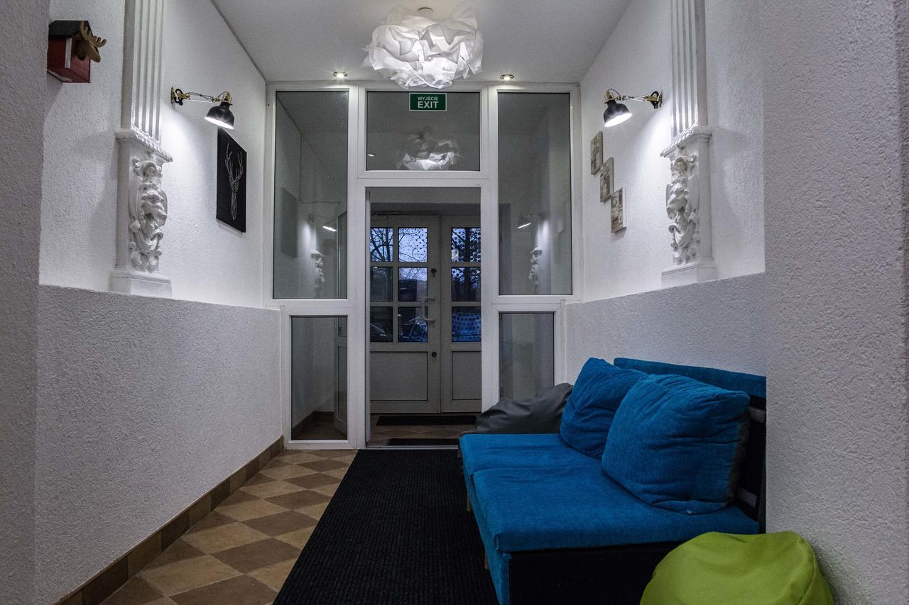 Flyfly Hostel , Darmowy Parking , Rezerwuj Przez Urzadzenia Mobilne -10 Procent Wrocław Extérieur photo