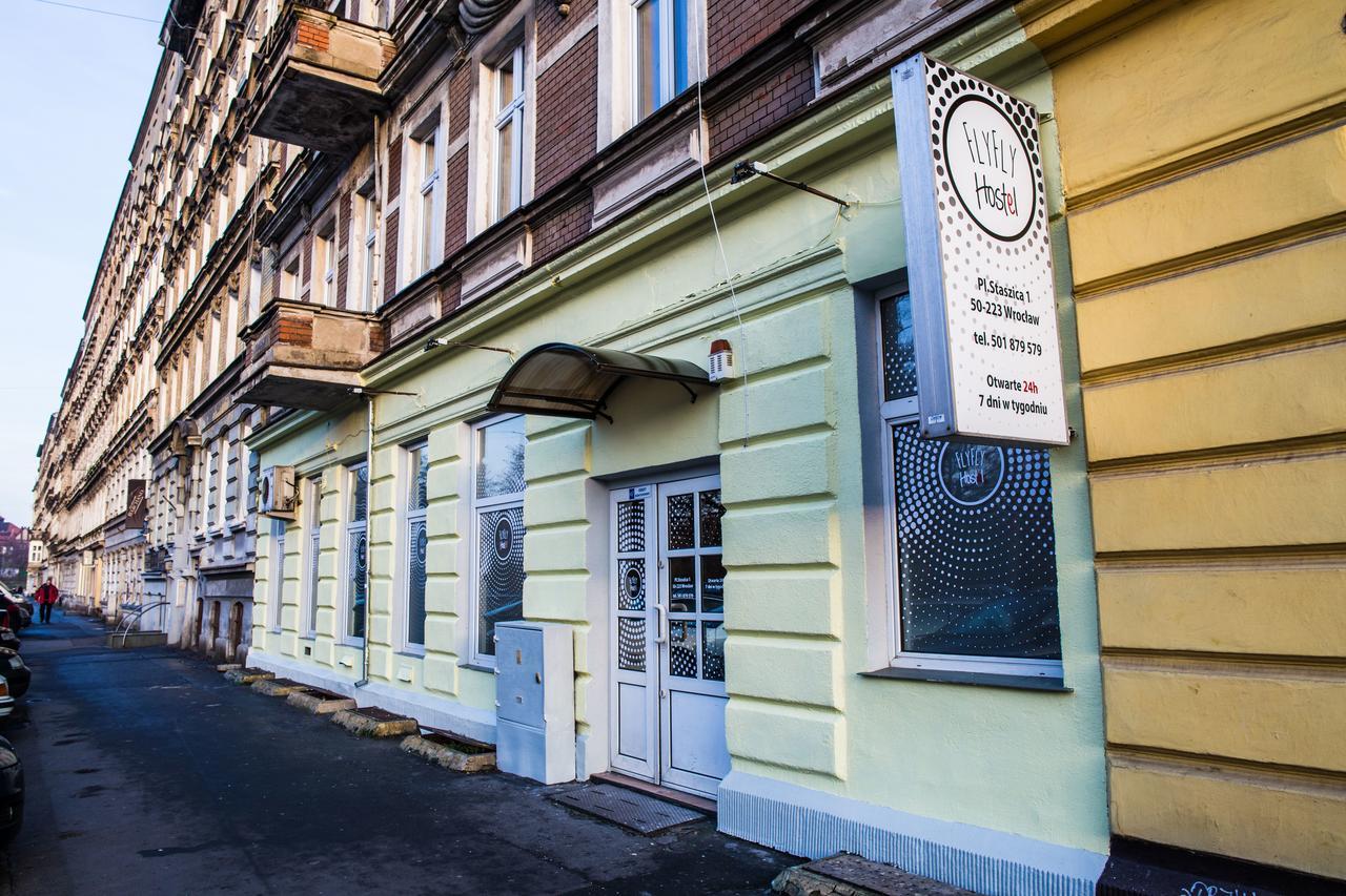 Flyfly Hostel , Darmowy Parking , Rezerwuj Przez Urzadzenia Mobilne -10 Procent Wrocław Extérieur photo