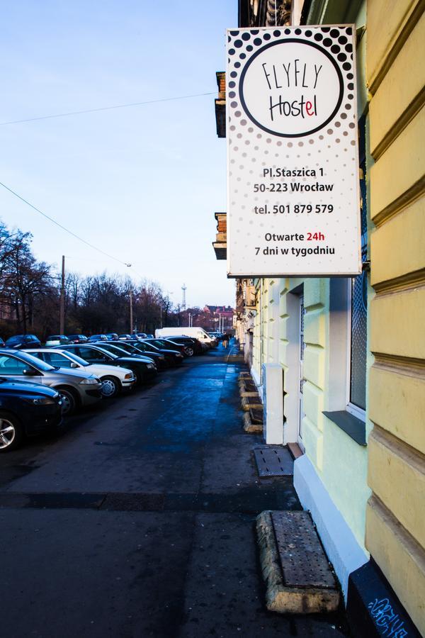 Flyfly Hostel , Darmowy Parking , Rezerwuj Przez Urzadzenia Mobilne -10 Procent Wrocław Extérieur photo